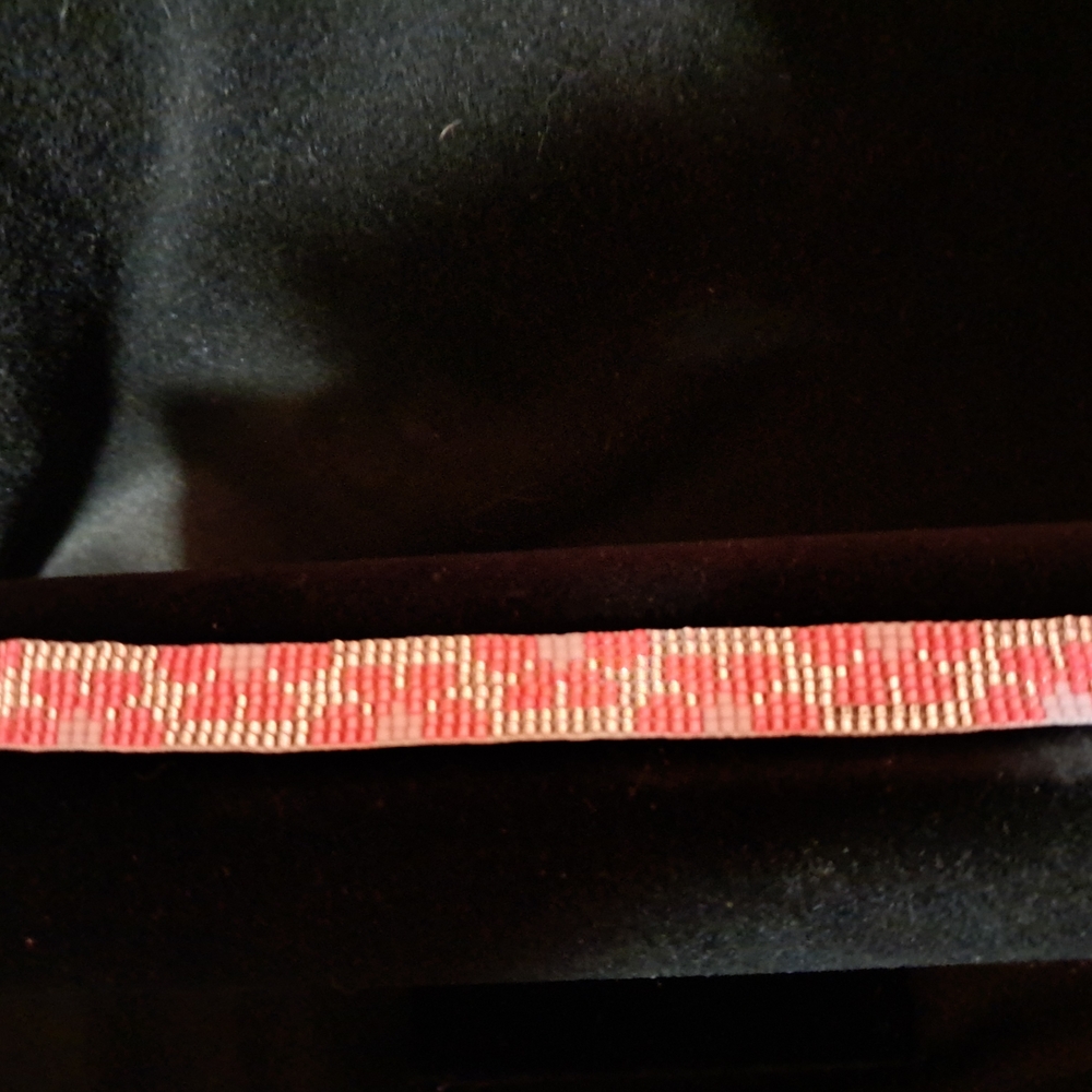 Handmade Pink, Silver, And Lavendar Miyuki Seed Beed Bracelet, Daisies